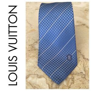 Louis Vuitton 100% Silk Monogram Tie